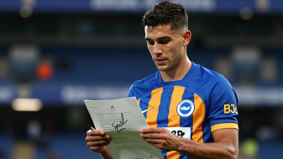 Ipswich Town Near Deal for Strasbourg Midfielder Julio Enciso