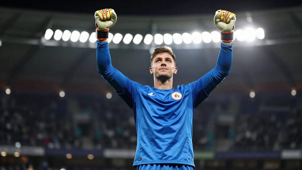 Coventry land record £22m keeper from Brighton