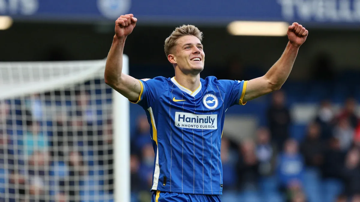 Arsenal and Man Utd eye £51m move for Brighton's Jack Hinshelwood