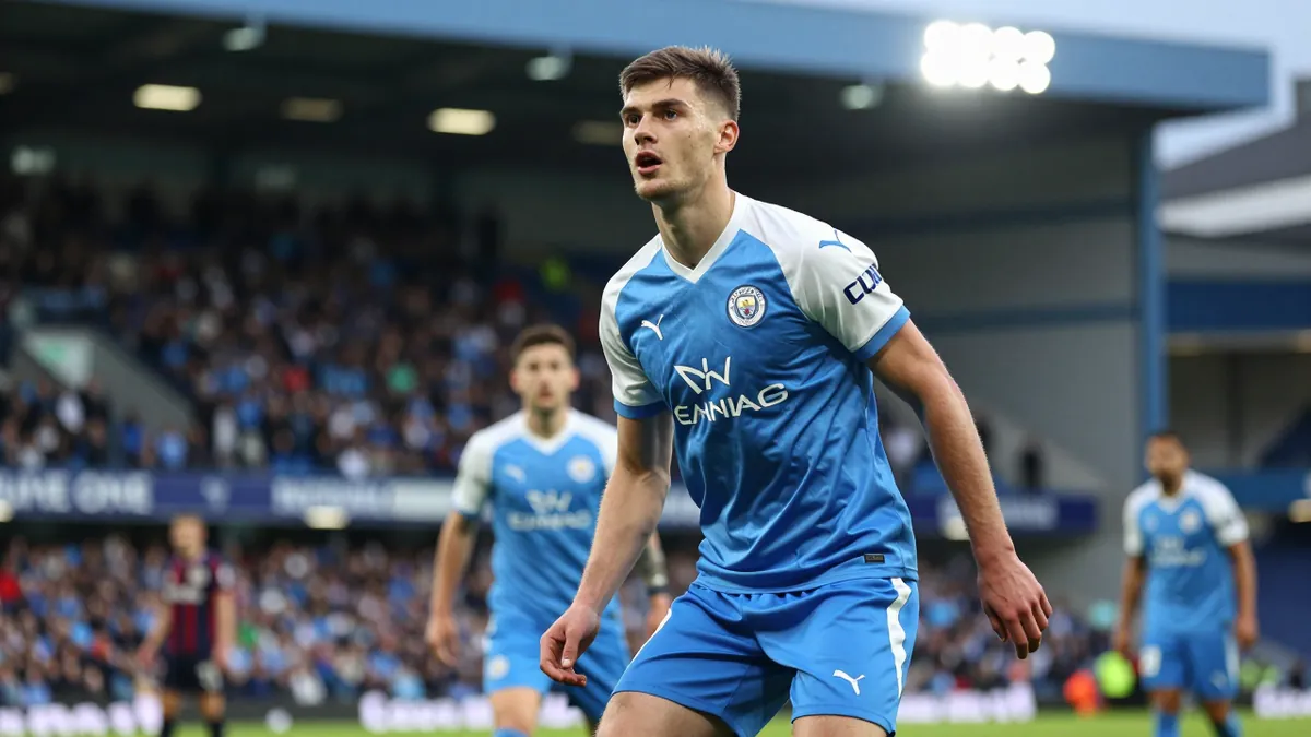 Brighton & Hove Albion's Harry Howell joins Leicester City on loan